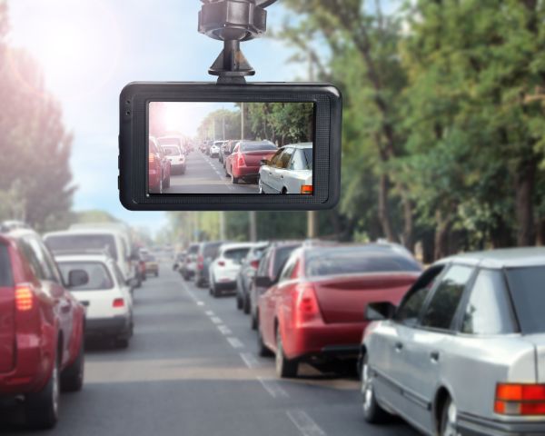 Gadżety do samochodu – co warto kupić do swojego auta?